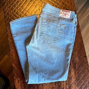 EUC True Religion Lizzy Capri Jeans. Size 31